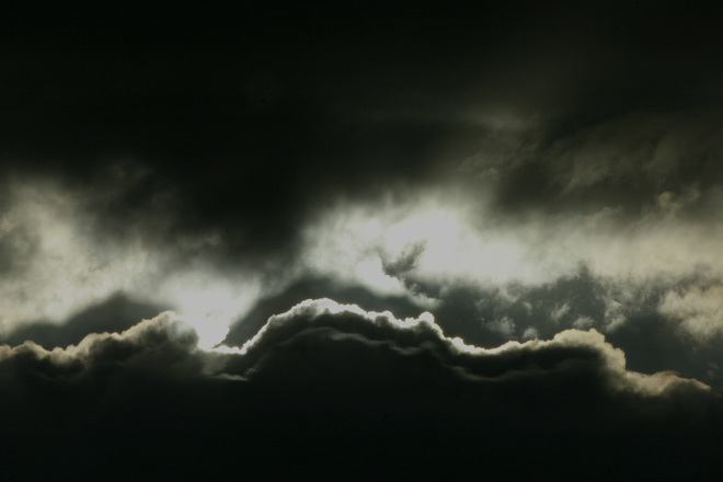 dark-cloud-1539729