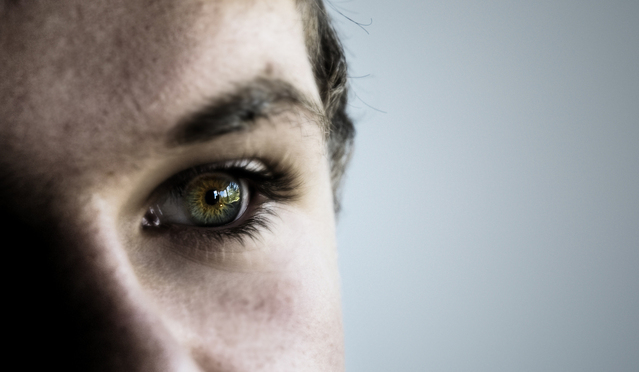 eye-3-1430769-639x372