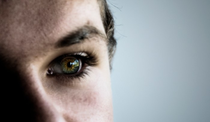 eye-3-1430769-1598x931